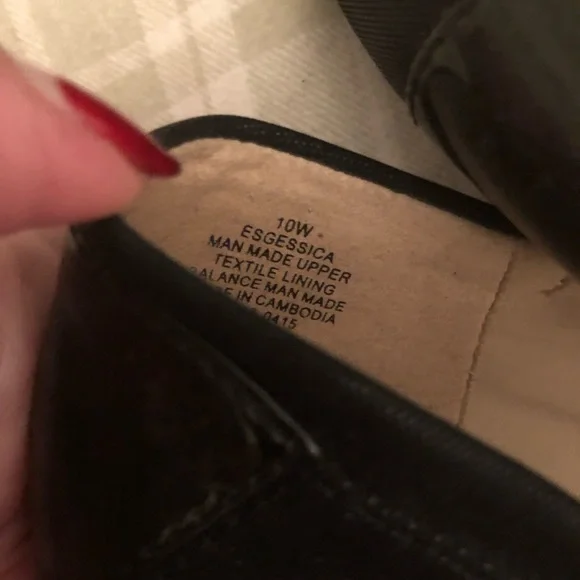 EUC Easy Spirit e360 black ballet flats w/ patent toe cap & back, size 10W - Picture 4 of 9